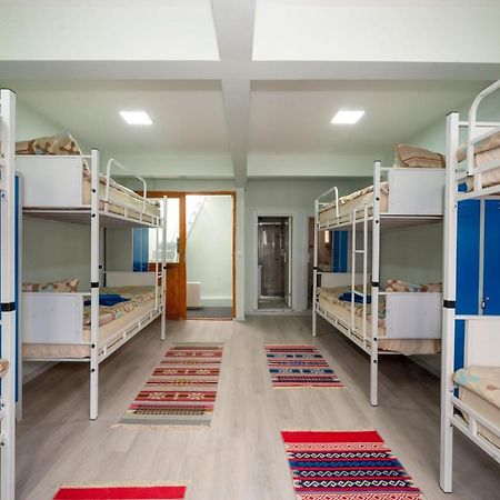 Xalila Hostel & Cafe Ladies Room Istanbul Bagian luar foto