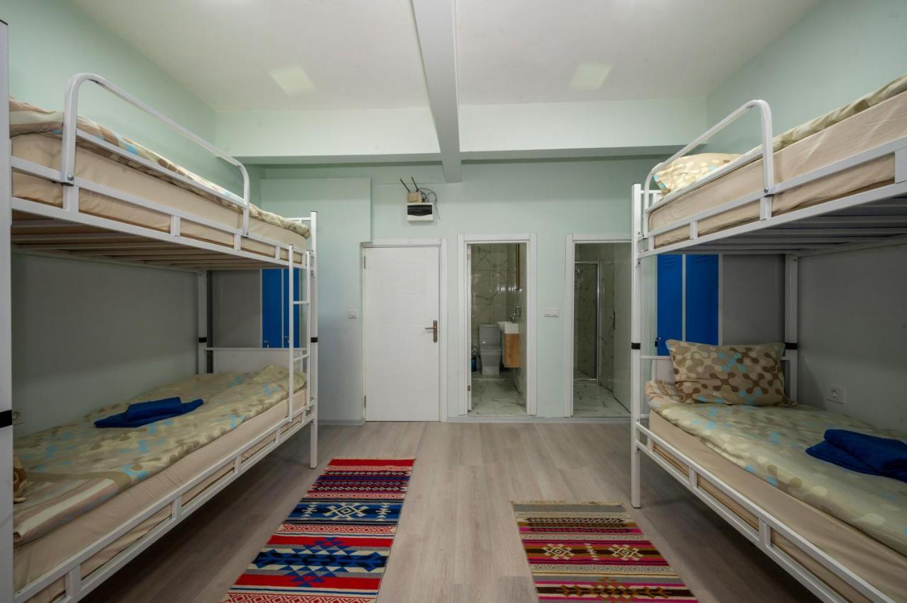 Xalila Hostel & Cafe Ladies Room Istanbul Bagian luar foto