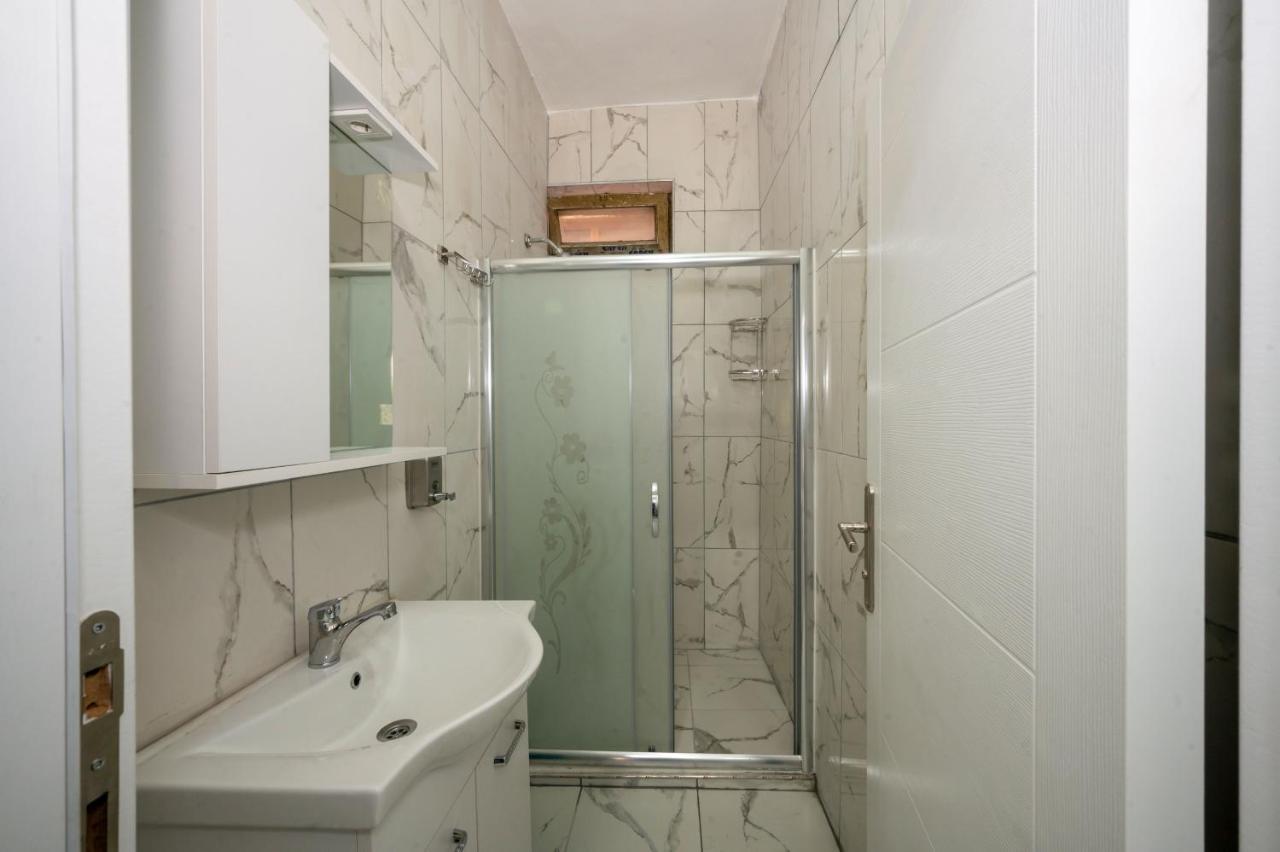 Xalila Hostel & Cafe Ladies Room Istanbul Bagian luar foto