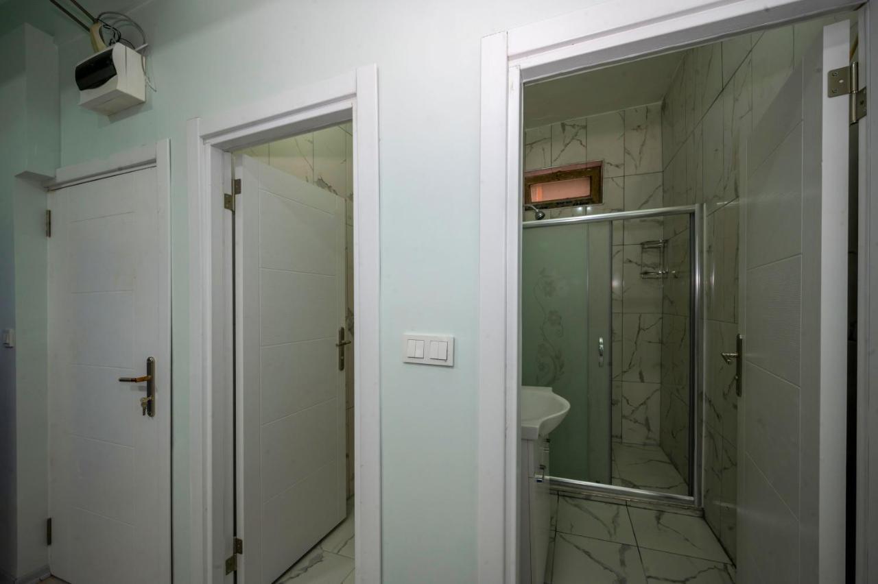 Xalila Hostel & Cafe Ladies Room Istanbul Bagian luar foto